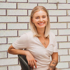 Kelli Hanson_800
